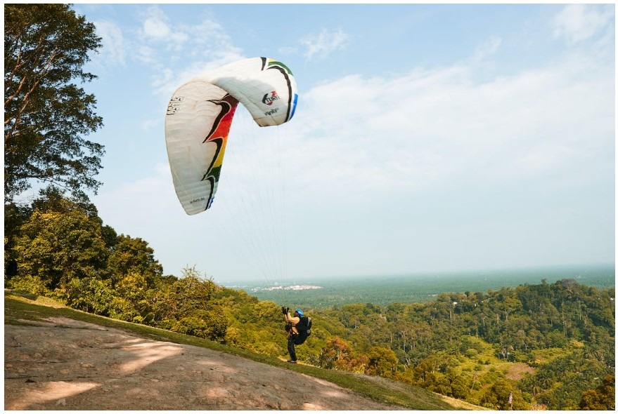 Paragliding