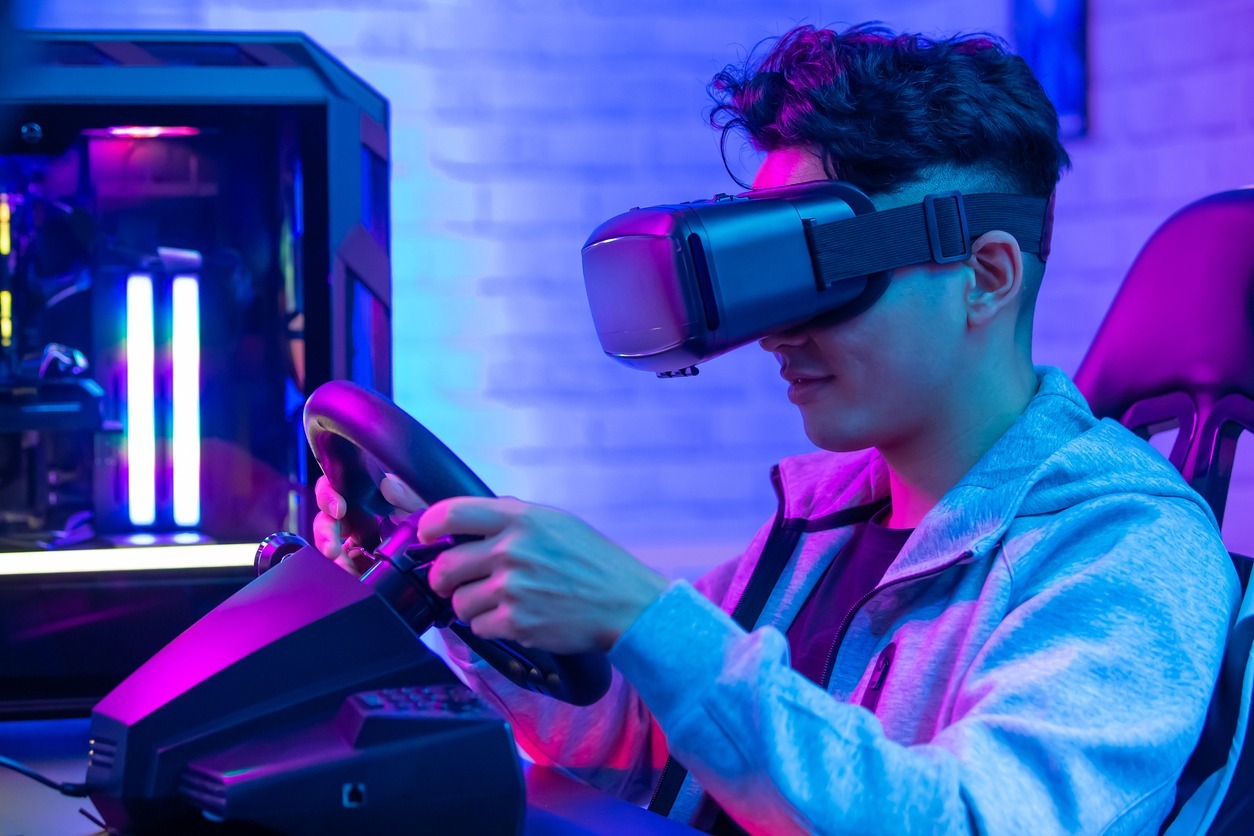 What Are Virtual Reality Racing Games